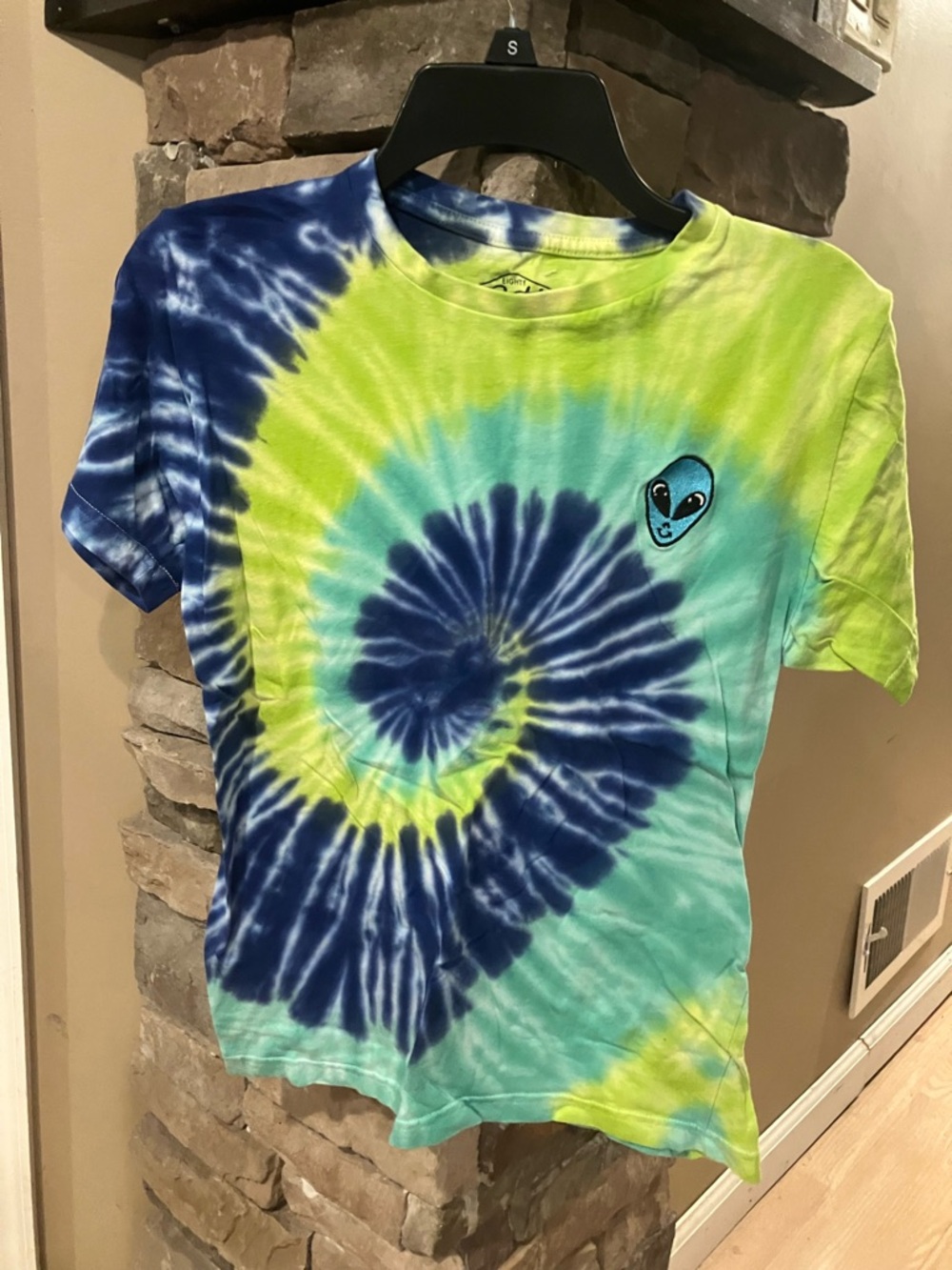 Boy’s tye dye t-shirt 10/12